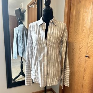 Audrey 3+1 Small | Grey Linen Striped Button Down
